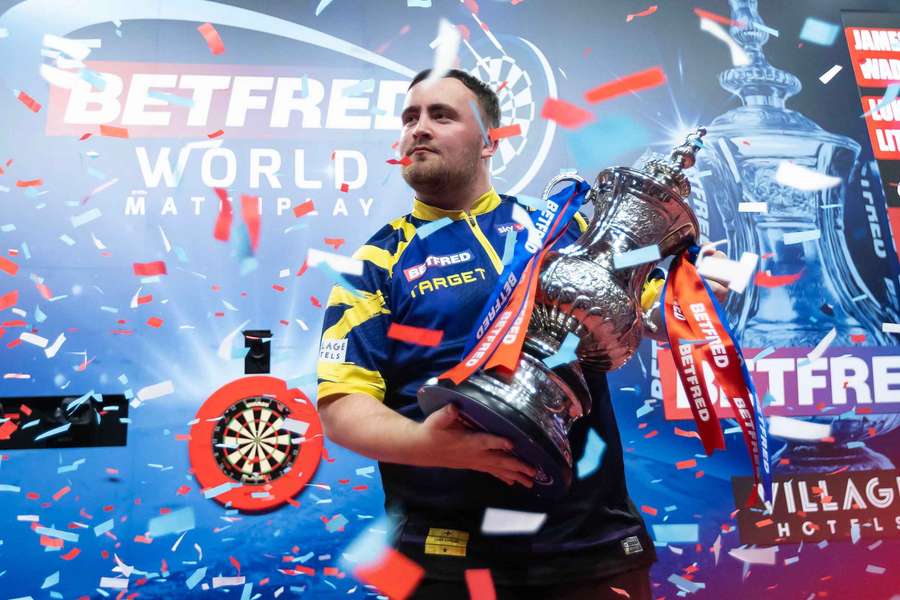 Luke Littler ist Titelverteidiger Luke Littler ist Titelverteidiger