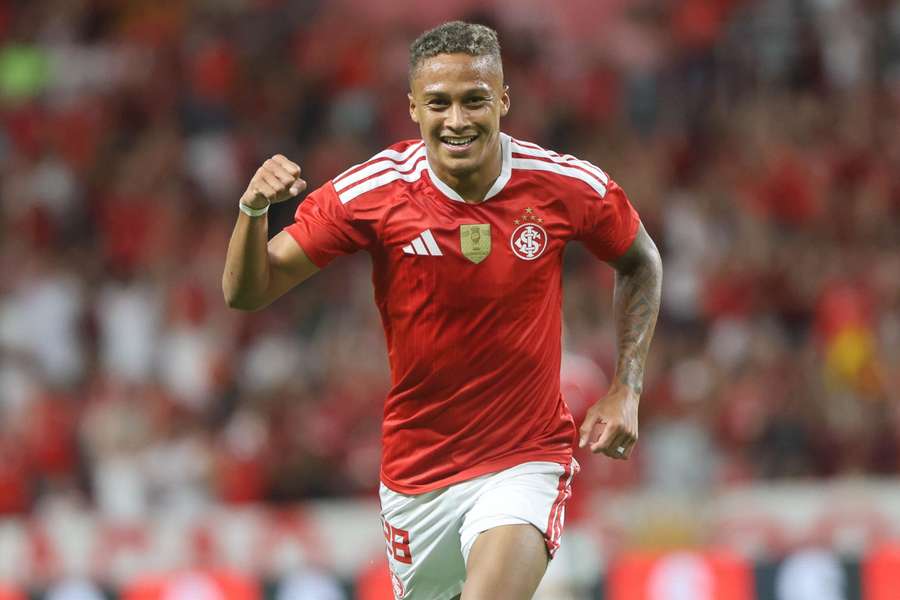 Vitinho marcou duas vezes na goleada do Inter sobre o Remo