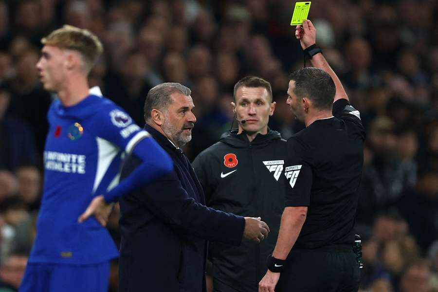 Postecoglou wants referees to make their own decisions 