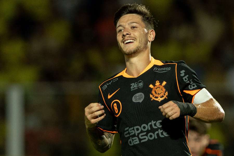 Rodrigo Garro, do Corinthians, durante a derrota para o Mirassol pelo Brasileirão. 
