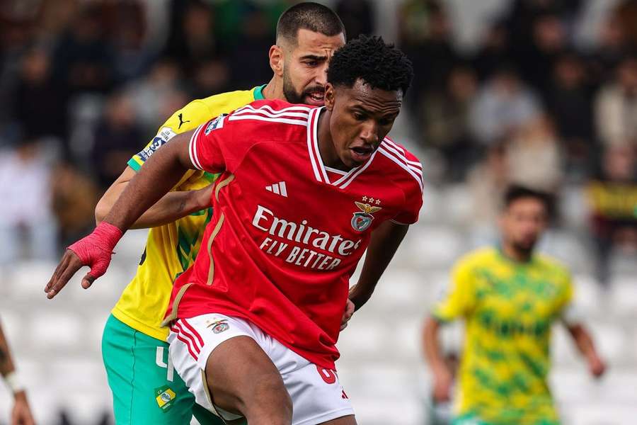 Cauê Santos fez sete golos pelo Benfica B na última época