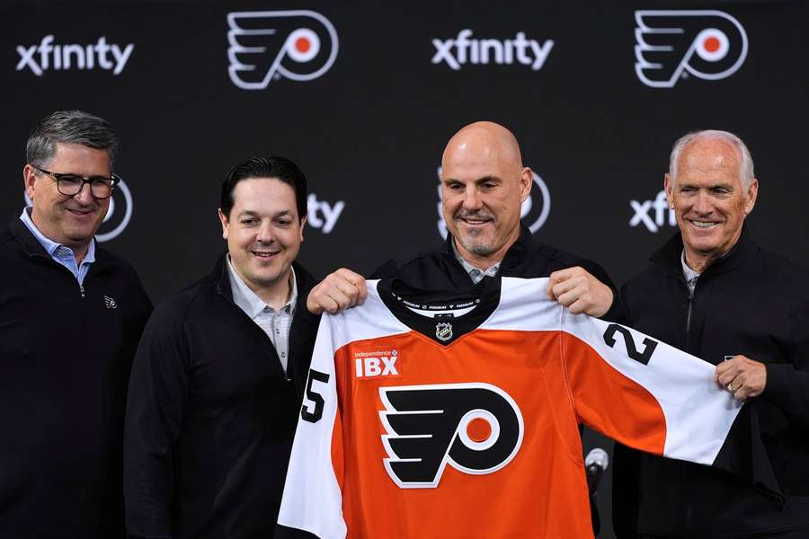 Philadelphia sa snaží byť tímom, ktorý bude útočiť na Stanley Cup. Philadelphia sa snaží byť tímom, ktorý bude útočiť na Stanley Cup.