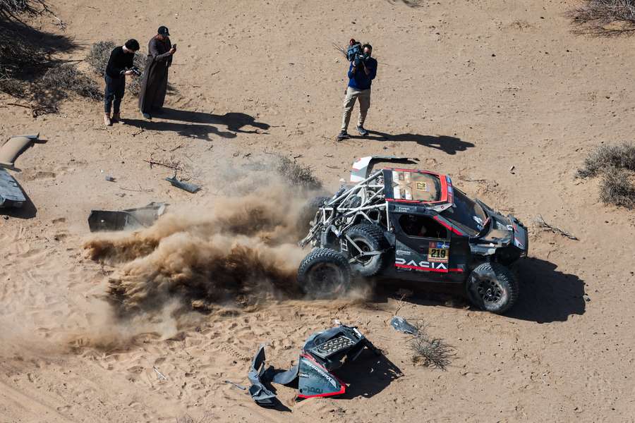 Loeb riparte dopo l'incidente