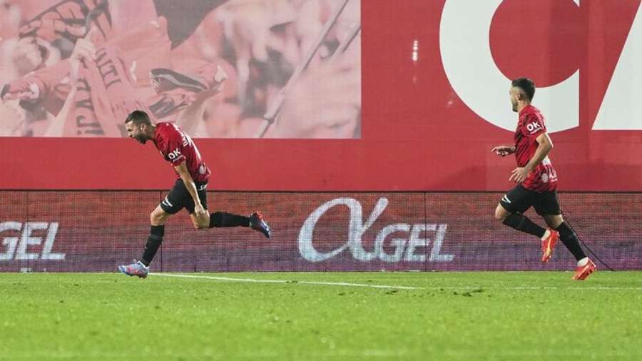 Dani Rodríguez celebra su gol