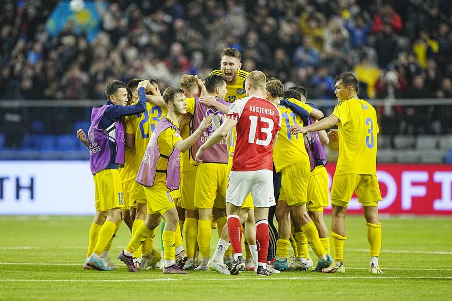Dinamarca desperdiçou vantagem de dois golos no Cazaquistão