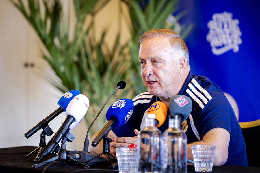 Dick Advocaat ist bereit für die Sensation Dick Advocaat ist bereit für die Sensation
