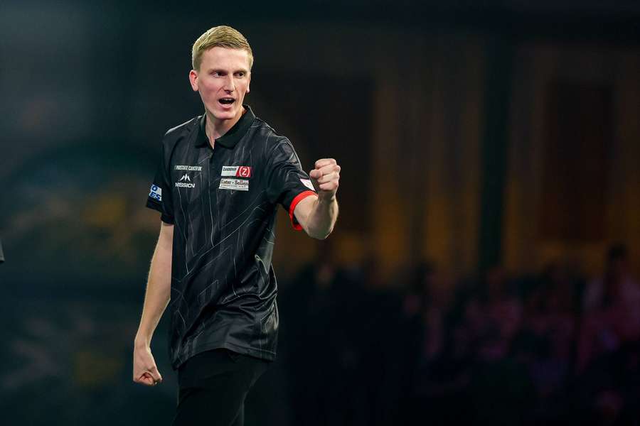 Wessel Nijman heeft op 24-jarige leeftijd zijn eerste winst op de PDC-tour te pakken