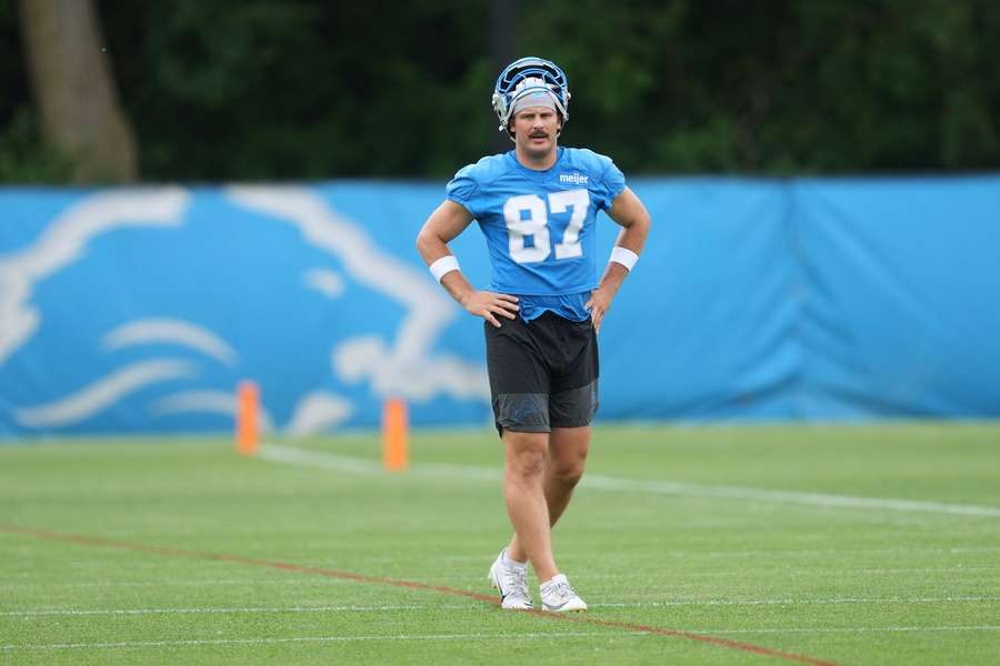 Lions TE Sam LaPorta cleared for training camp after herniated disc procedure