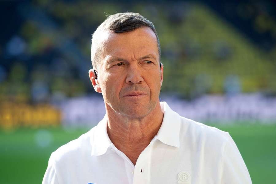 Lothar Matthäus hylder Müller, og giver Tyskland mulighed for at vinde VM.