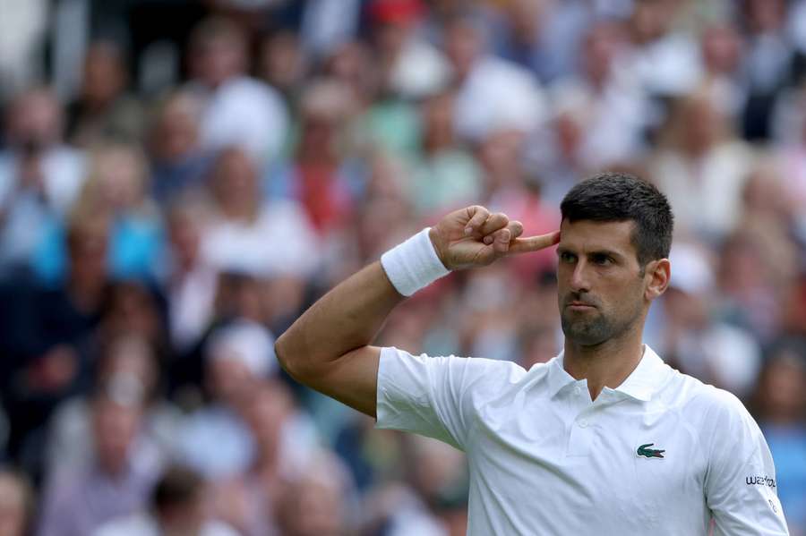 Novak Djokovic bez straty seta zakwalifikował się do trzeciej rundy Wimbledonu