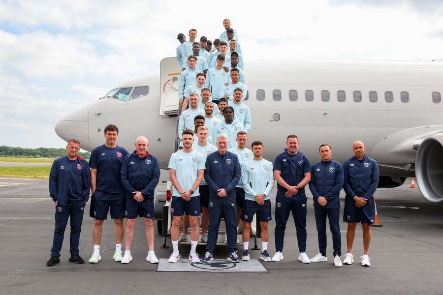 West Ham vloog maandagmiddag vanaf Stansted naar Praag