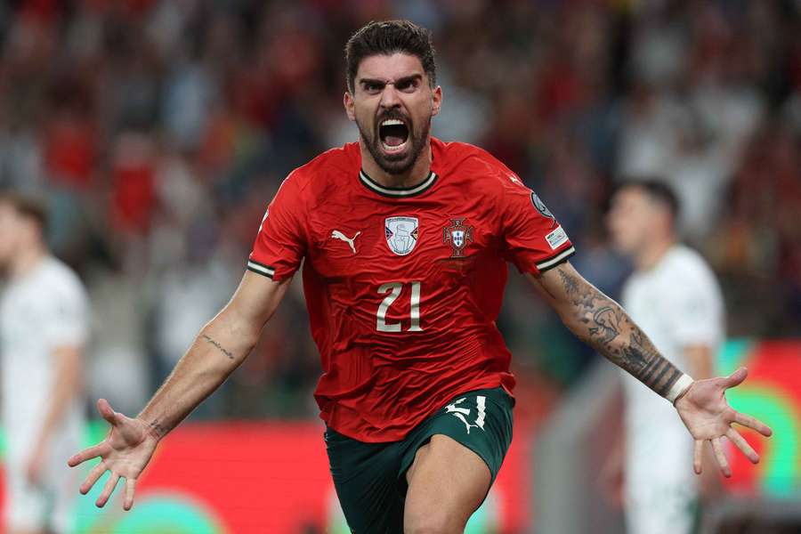 Rúben Neves foi o herói de Portugal contra a Irlanda