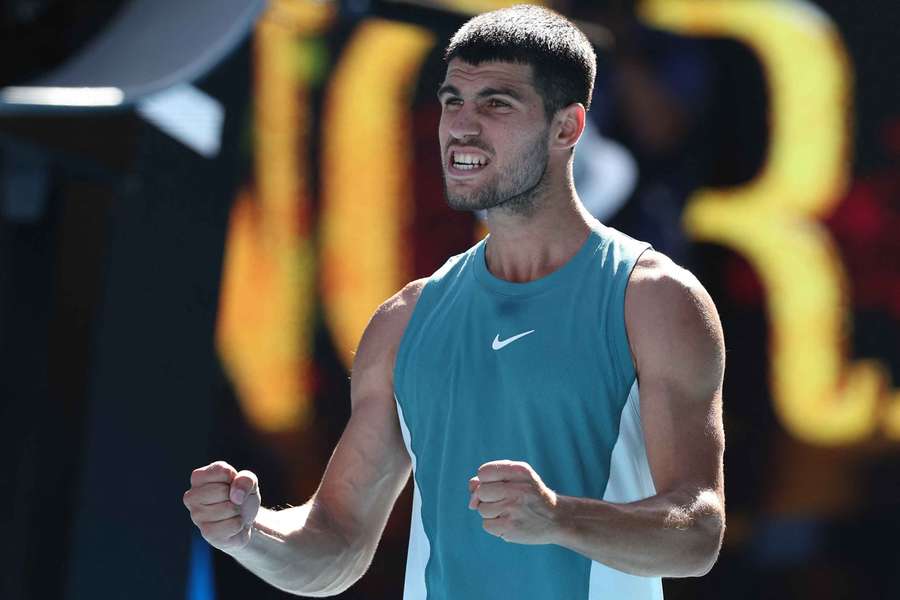 Carlos Alcaraz continua vivo na briga por seu primeiro título do Australian Open