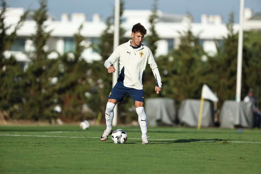 Diogo Travassos no treino de Portugal