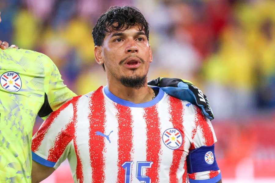Gustavo Gomez foi titular da seleção paraguaia no confronto