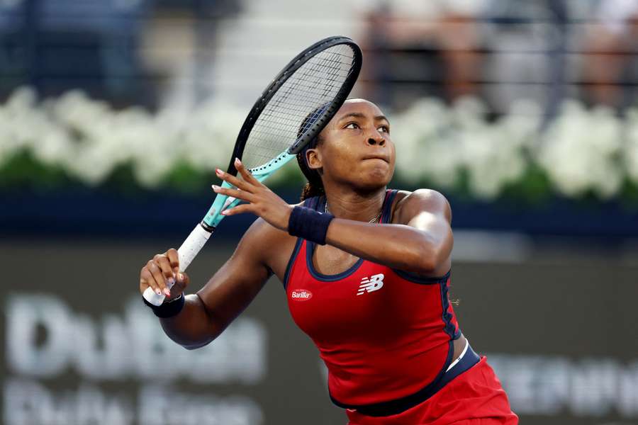 Gauff teve um entrevero com o árbitro antes de virar o jogo