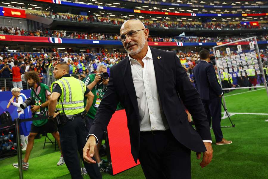 de la Fuente hatte viel Lob für sein "überragendes" Team. de la Fuente hatte viel Lob für sein "überragendes" Team.