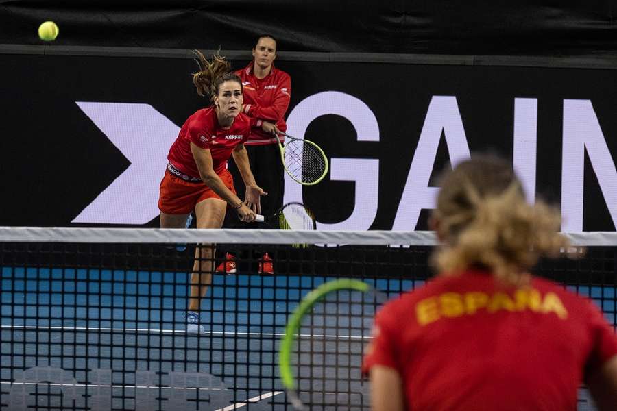 La selección española femenina de tenis ya prepara las Finales de la BJKC en Glasgow