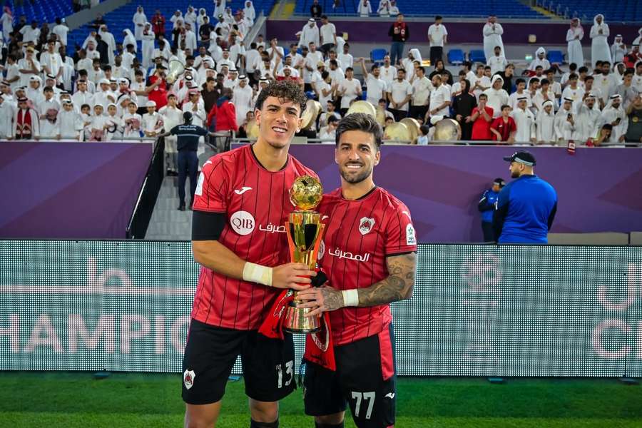 Tiago Silva joga com André Amaro no Al Rayyan Tiago Silva joga com André Amaro no Al Rayyan