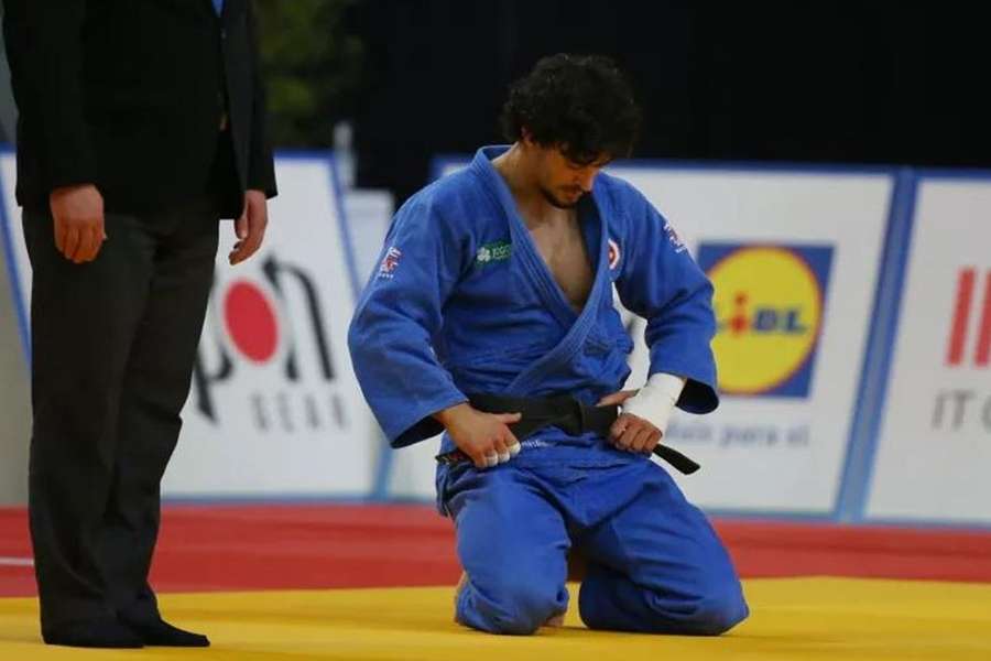 Mundiais de Judo: João Fernando contra Attila Ungvari e o público da casa