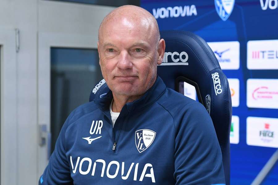 Uwe Rösler bei seiner ersten Pressekonferenz in Bochum