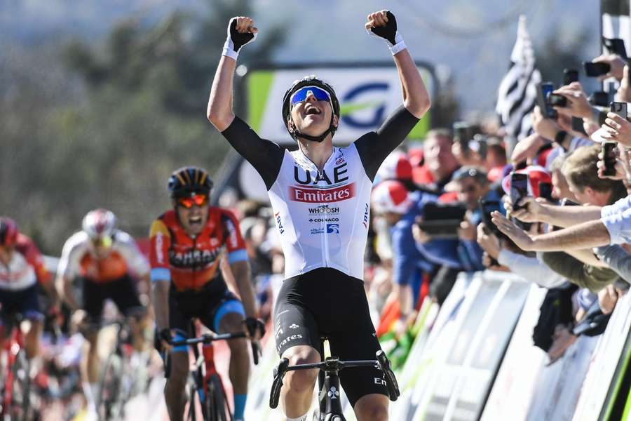 Ciclismo, altro trionfo di Pogacar, stavolta domina nella Freccia Vallone