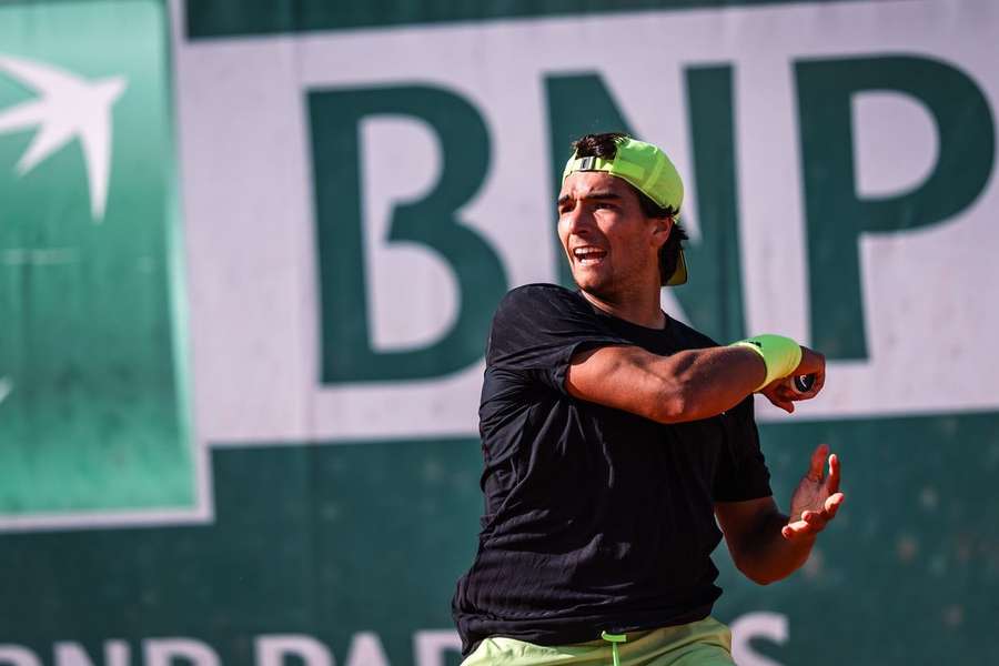 Henrique Rocha derrotou Nikoloz Basilashvili
