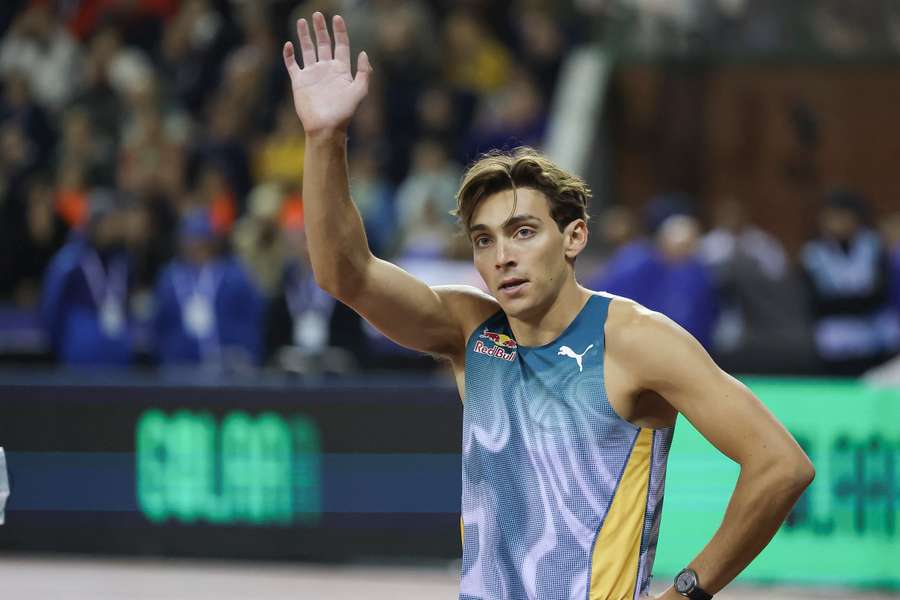Duplantis, campeón olímpico de salto de pértiga 