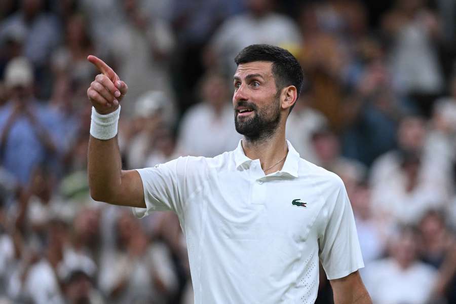 Djokovič ve Wimbledonu nestačil na Sinnera. Djokovič ve Wimbledonu nestačil na Sinnera.