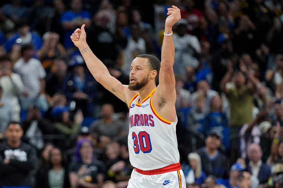 Curry je rekordérom NBA. Curry je rekordérom NBA.