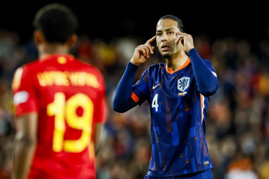 The Netherlands' Virgil van Dijk signals to his teammates during the UEFA Nations League match against Spain