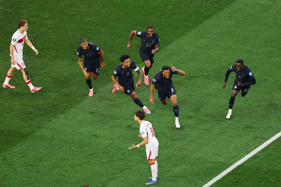 Início de Copa contou com goleadas que ajudaram na alta média de gols