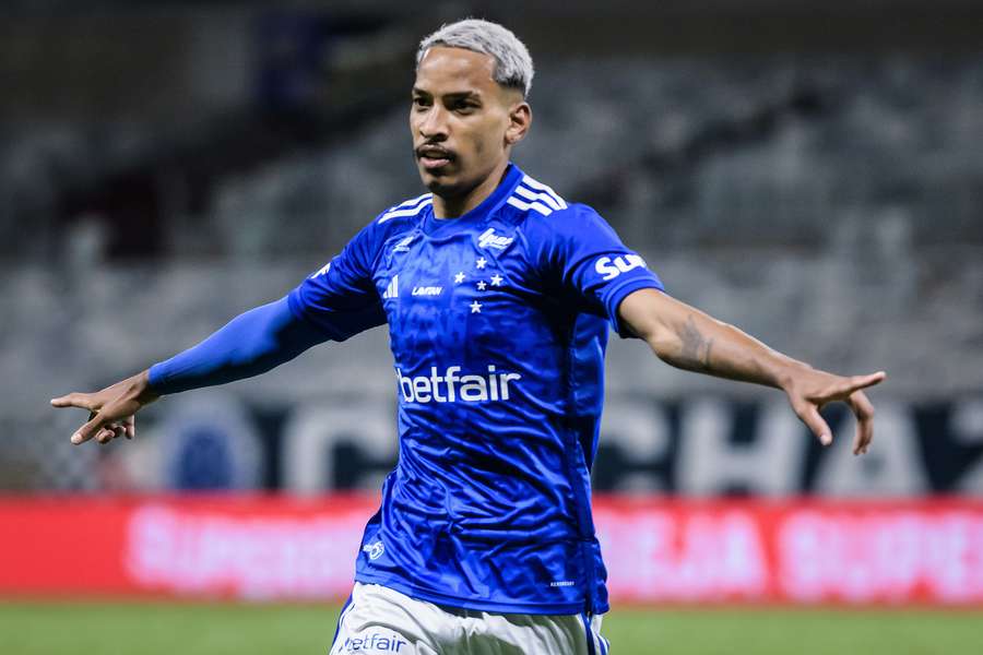 Matheus Pereira a caminho da Rússia