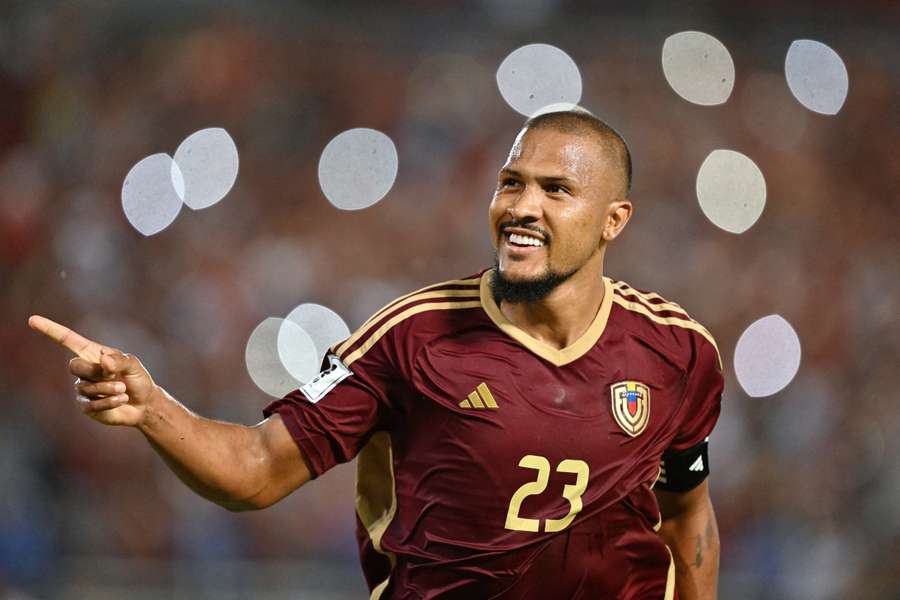 Salomón Rondón, con la Vinotinto