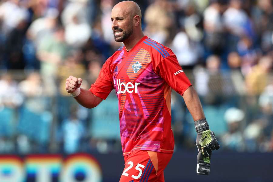 Pepe Reina, con il Como