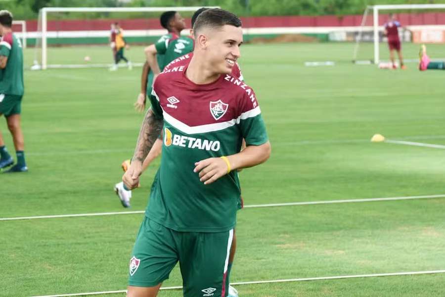 Arthur ao serviço do Fluminense