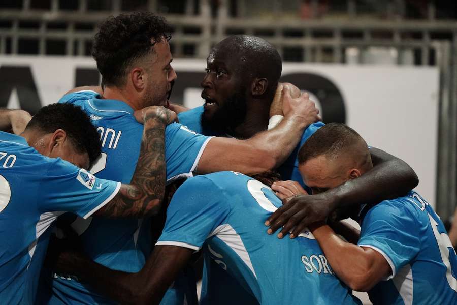 Romelu Lukaku celebrates with teammates during Napoli's win over Cagliari