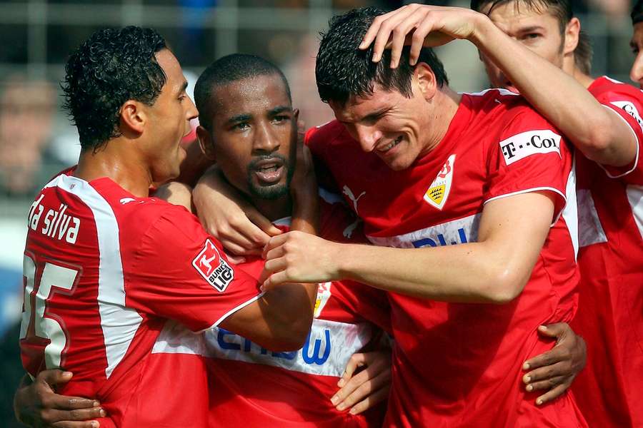 Cacau (2.v.l.) und Mario Gomez (2.v.r.) beim Torjubel.