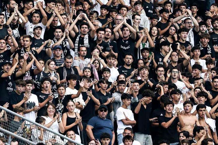 Adeptos da Académica no apoio à equipa Adeptos da Académica no apoio à equipa