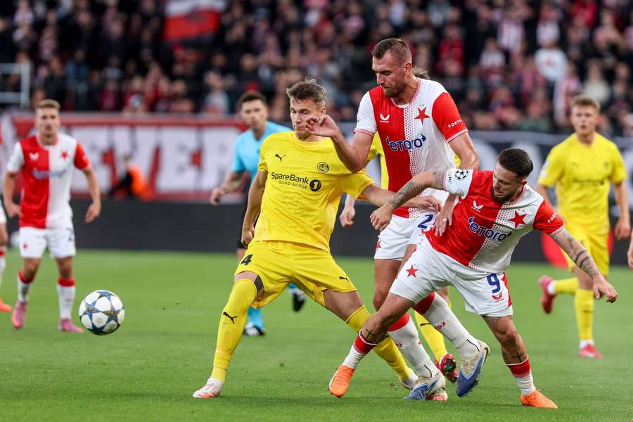 Slavia předvedla ofenzivní parádu, chyběl jen vítězný gól.