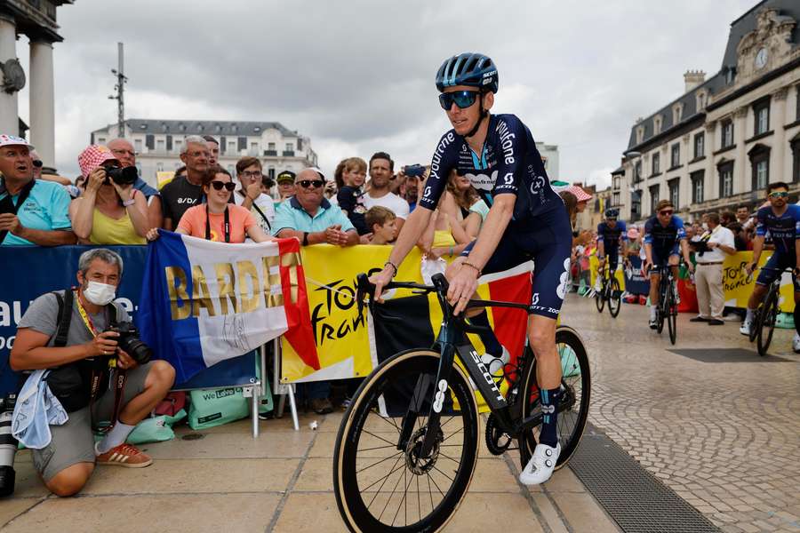 Bardet era 12.º da geral, a 9.33 minutos do camisola amarela