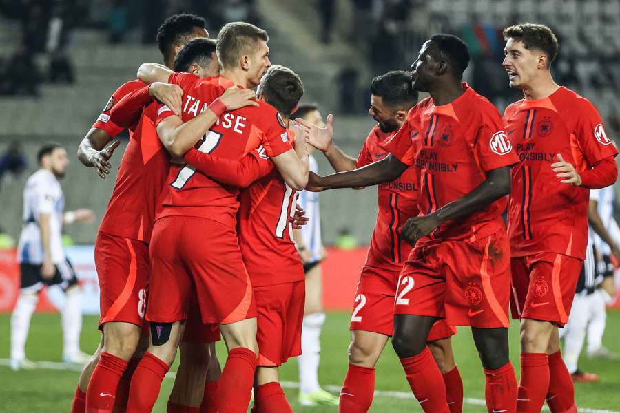 FCSB se impune în Azerbaijan după un meci nebun cu 5 goluri în compania celor de la Qarabag