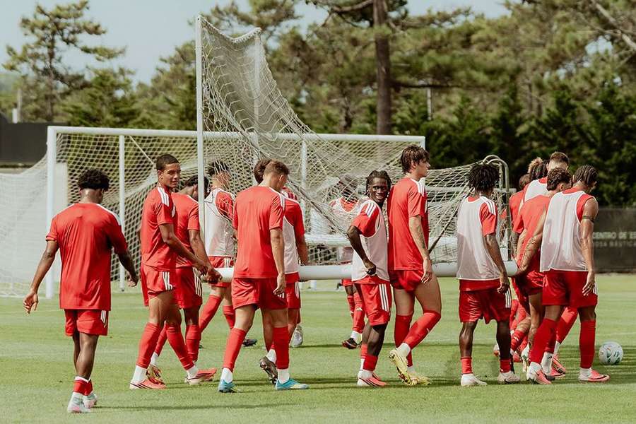 Estrela da Amadora vence Naval no segundo jogo de pré-época (2-0) Estrela da Amadora vence Naval no segundo jogo de pré-época (2-0)