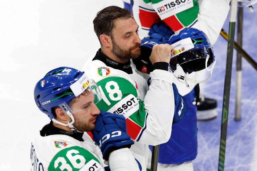Italien steigt aus der Division 1 ab.