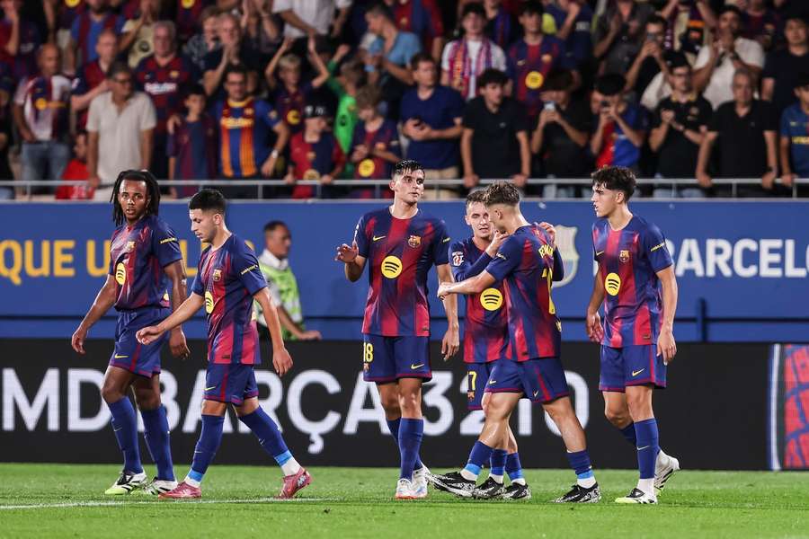 Barcelona fertigt Valencia ab.
