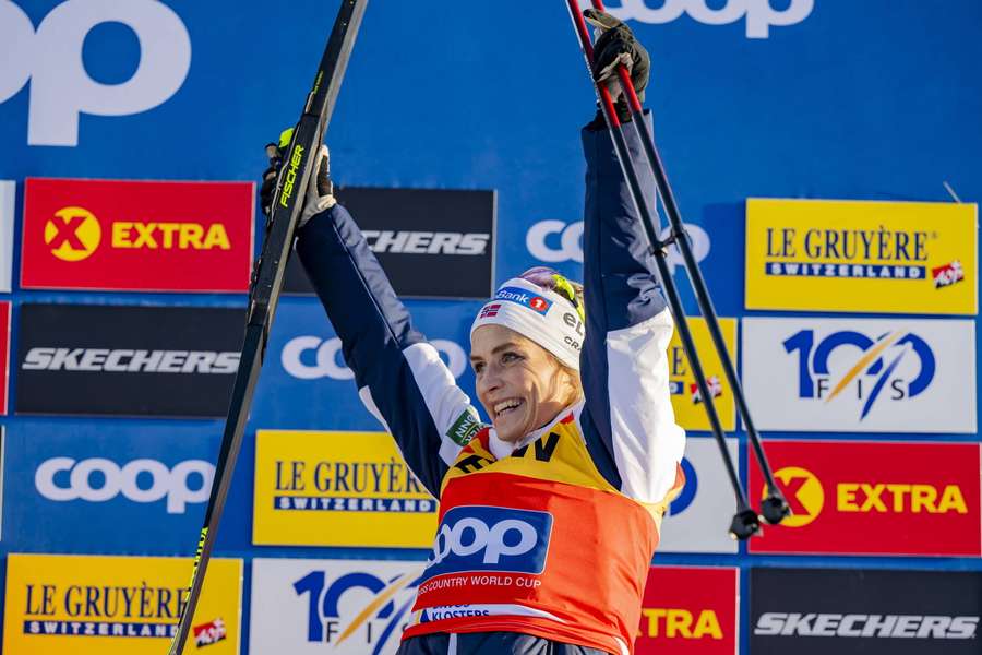 Johaug wyrównała rekord Kowalczyk. Czwarty raz zwyciężyła w końcowej klasyfikacji Tour de Ski