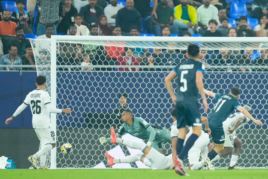O Botafogo não conseguiu igualar o duelo com o Pachuca