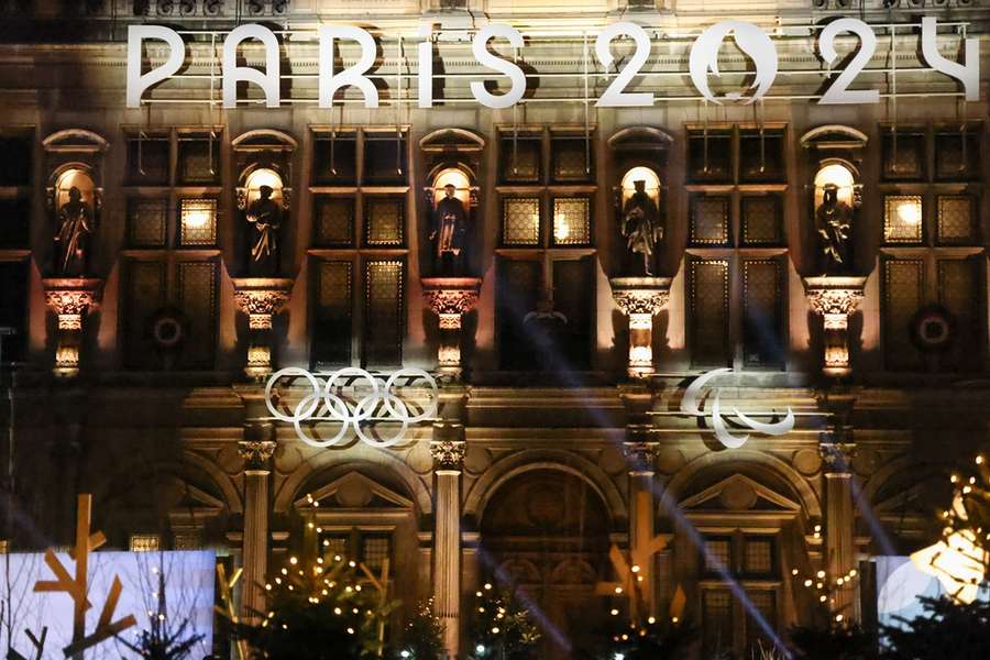 Versieringen op het stadhuis in Parijs