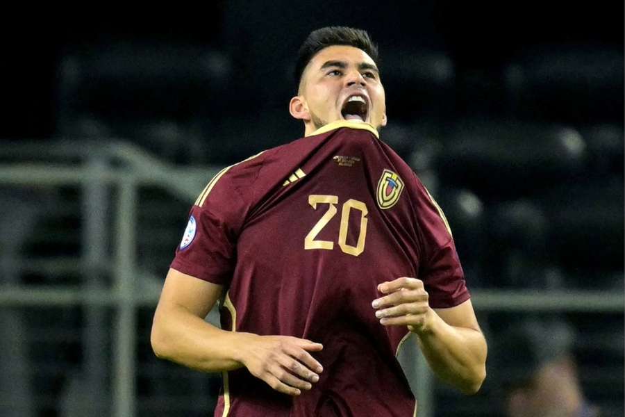 Wilker Ángel é o novo reforço do Juventude