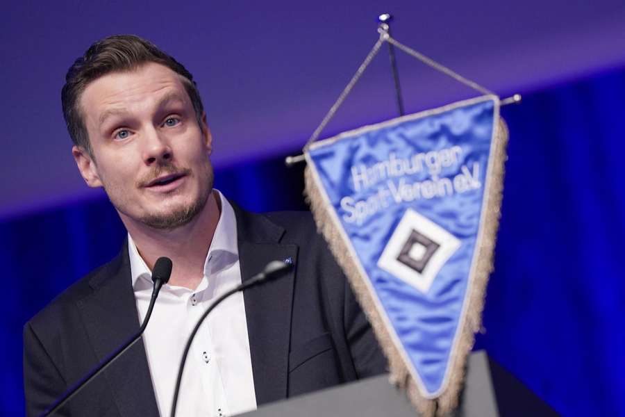 Marcell Jansen will sich laut Medienberichten vom Präsidentenamt beim Hamburger SV zurückziehen.